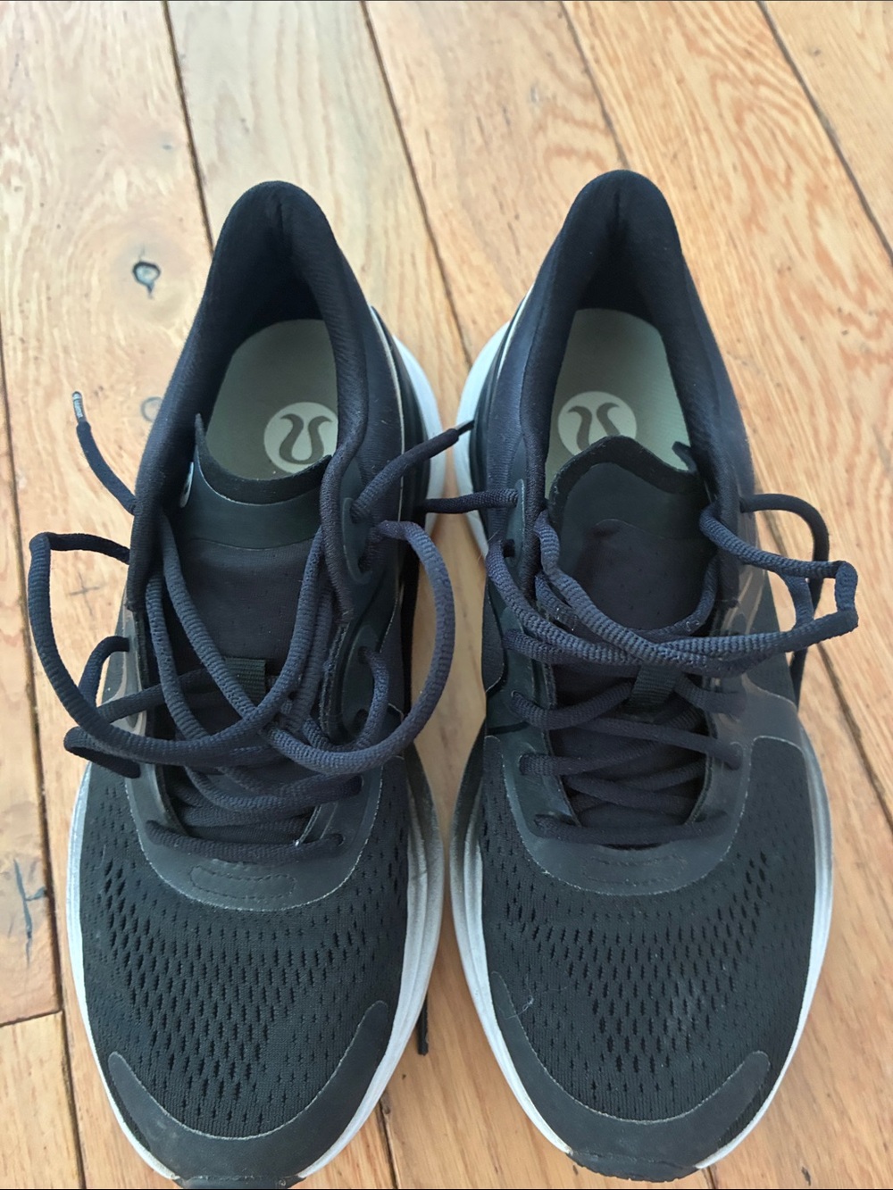 Women’s Black Lulu Running Shoes